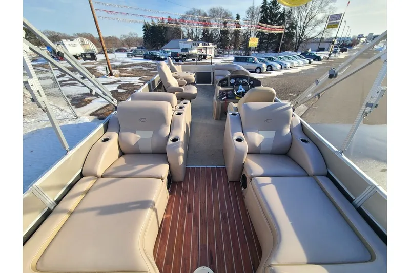 Slide: The Image of Crest 230SLR 2013 - 10