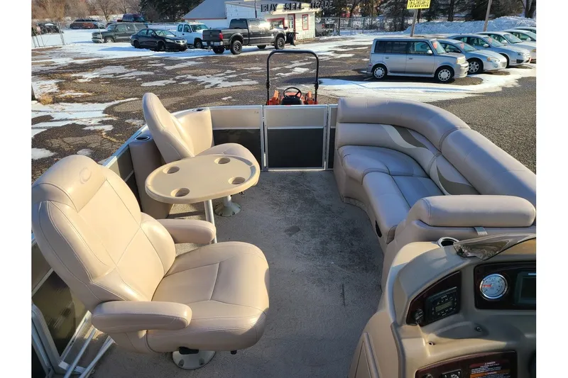 Slide: The Image of Crest 230SLR 2013 - 19