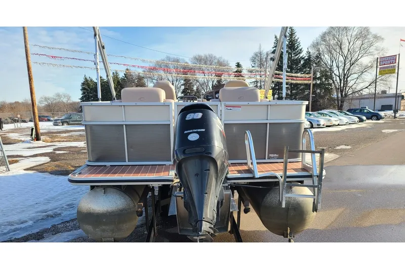 Slide: The Image of Crest 230SLR 2013 - 4