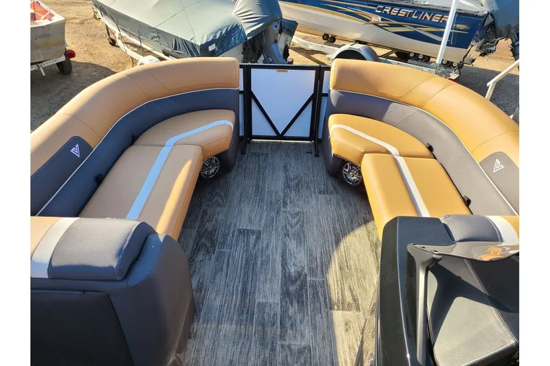 Slide: The Image of Viaggio Lago X18U W/ 60HP Suzuki Motor 2025 - 17