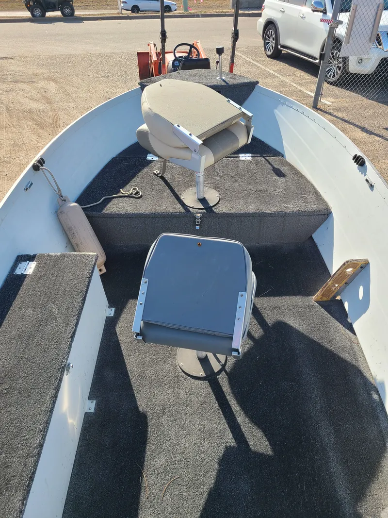 Slide: The Image of Sylvan Sea Monster W/ 25HP Honda 4-Stroke 1989 - 12