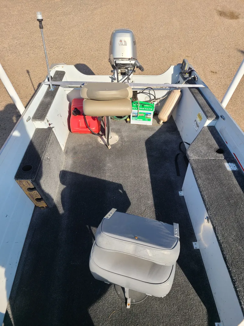 Slide: The Image of Sylvan Sea Monster W/ 25HP Honda 4-Stroke 1989 - 6