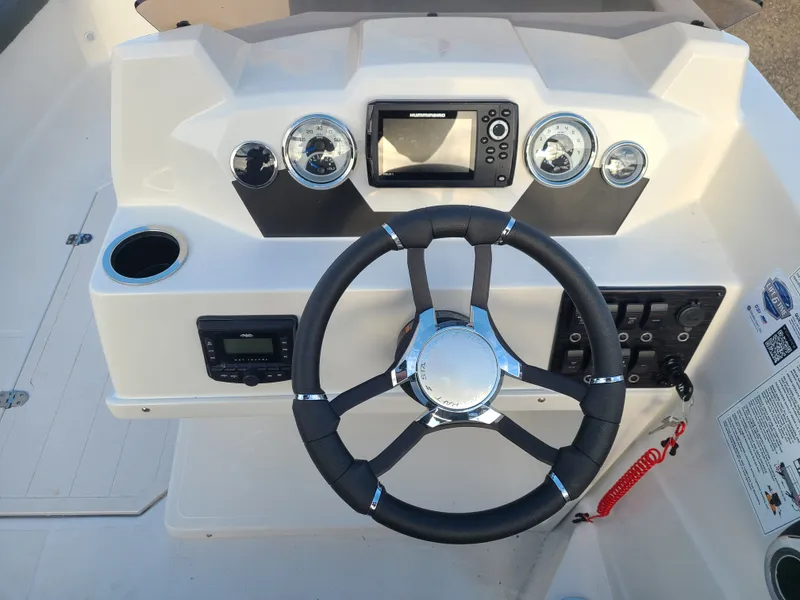 Slide: The Image of Starcraft SVX 171 W/ A Suzuki 115HP Motor & Trailer 2026 - 10