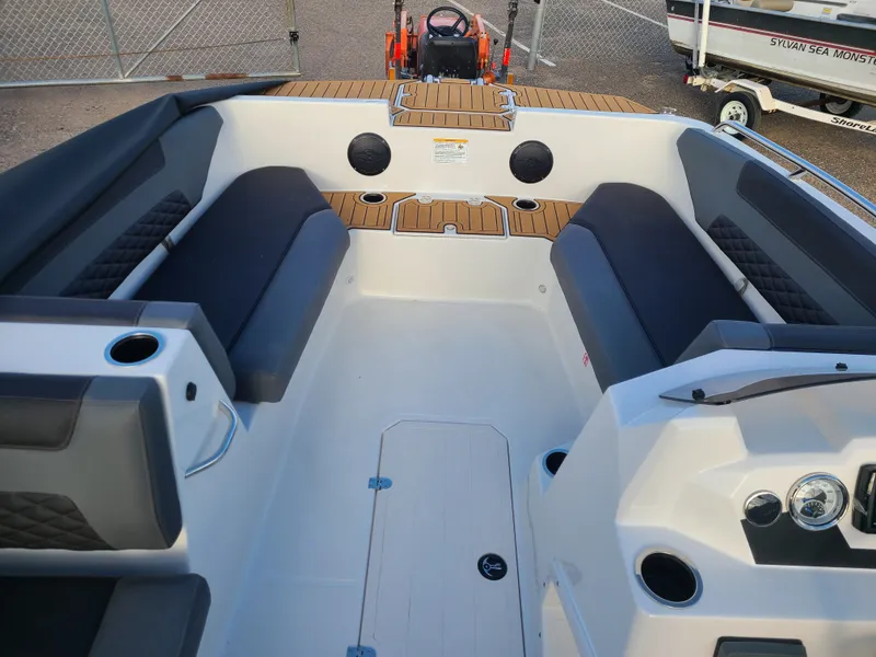 Slide: The Image of Starcraft SVX 171 W/ A Suzuki 115HP Motor & Trailer 2026 - 15