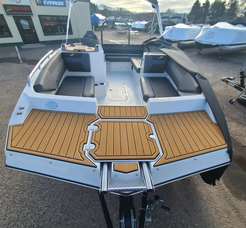 Slide: The Image of Starcraft SVX 171 W/ A Suzuki 115HP Motor & Trailer 2026 - 3