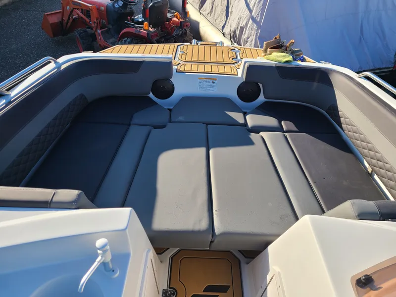 Slide: The Image of Starcraft SVX 211 I/O 2026 - 18