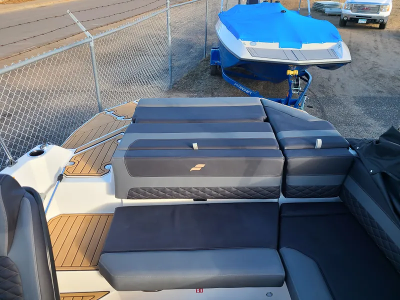 Slide: The Image of Starcraft SVX 211 I/O 2026 - 5