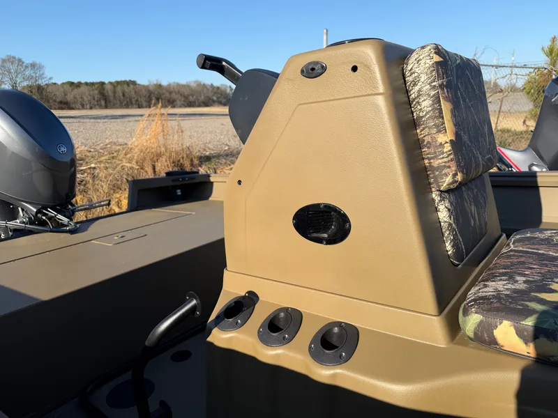 Slide: The Image of G3 Gator Tough 17 CC 2026 - 8