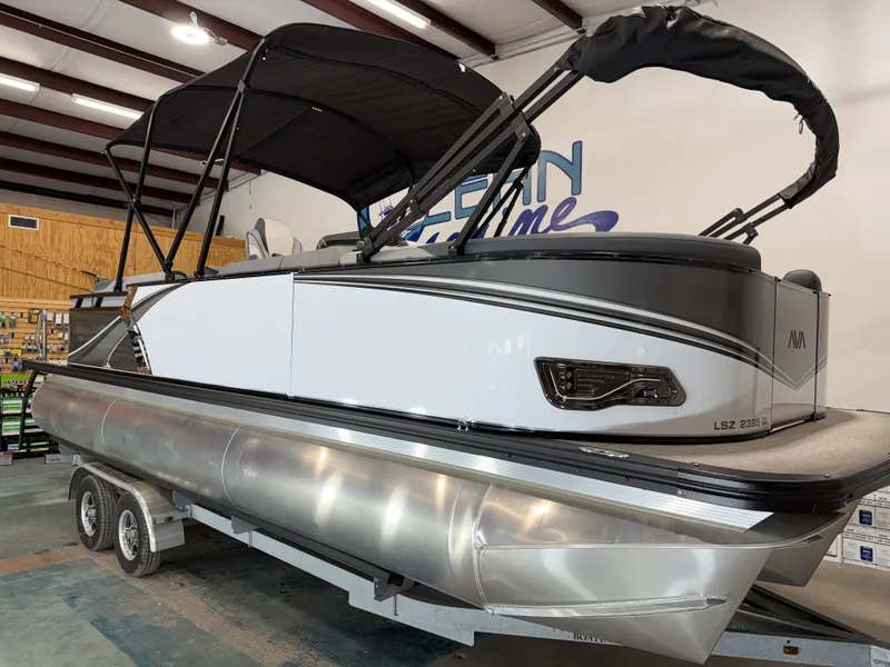 Slide: The Image of Avalon LSZ Quad Lounge - 23' 2025 - 14