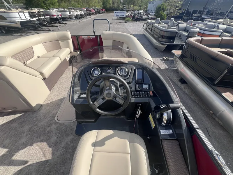 Slide: The Image of Crest 220SLSC DLX CPT 2021 - 10