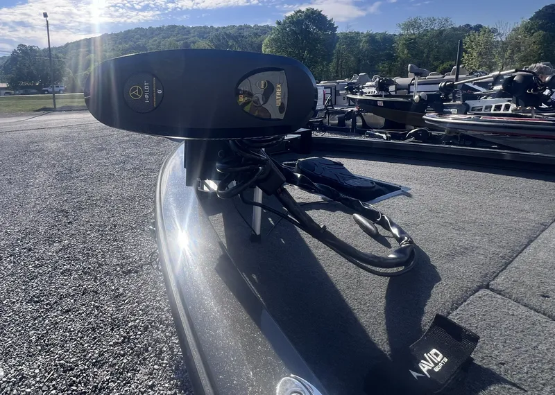 Slide: The Image of Avid 18 XB 2023 - 4