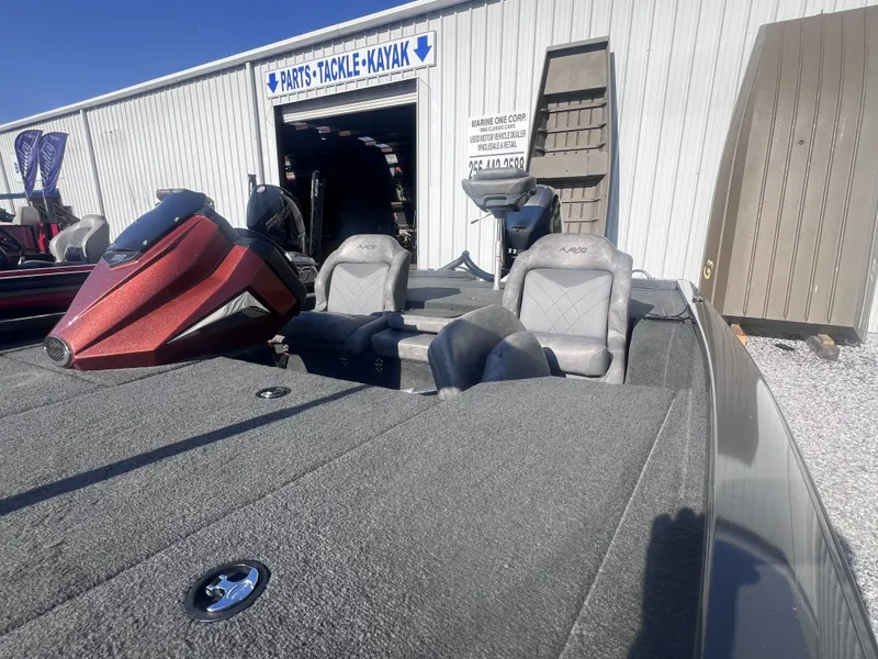 Slide: The Image of Avid 18 XB 2023 - 6