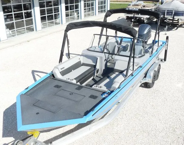 The Image of SeaArk Super Lounge Easy 2026 - 1