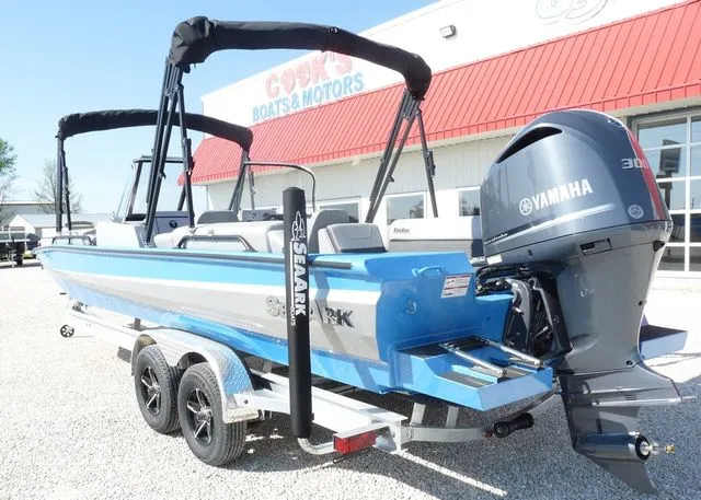 Slide: The Image of SeaArk Super Lounge Easy 2026 - 4