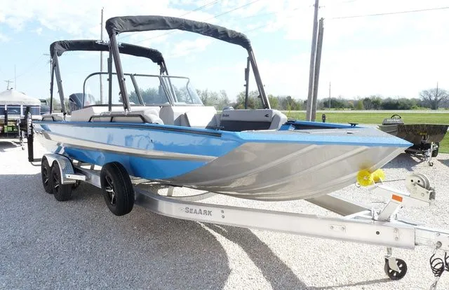 Slide: The Image of SeaArk Super Lounge Easy 2026 - 7