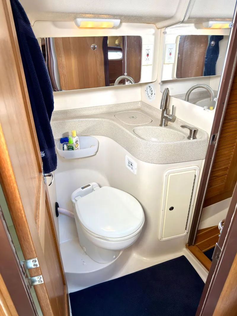 Slide: The Image of Catalina 387 2005 - 100