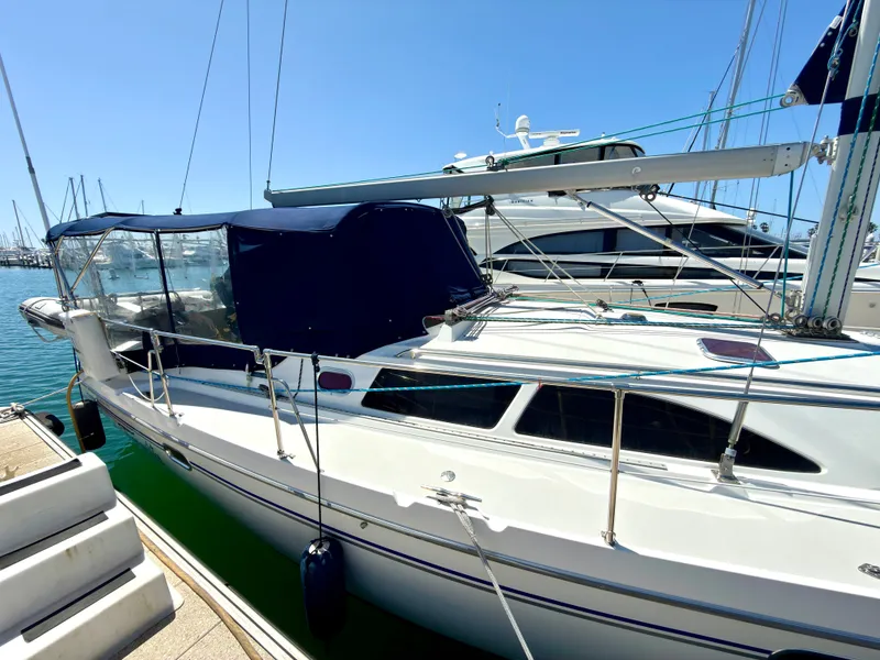 Slide: The Image of Catalina 387 2005 - 11