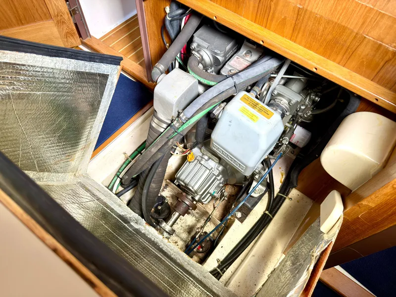 Slide: The Image of Catalina 387 2005 - 122