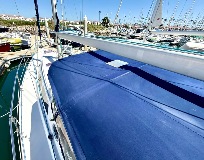 Slide: The Image of Catalina 387 2005 - 17