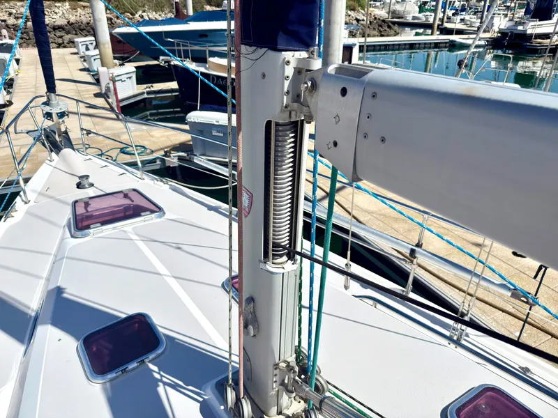 Slide: The Image of Catalina 387 2005 - 22