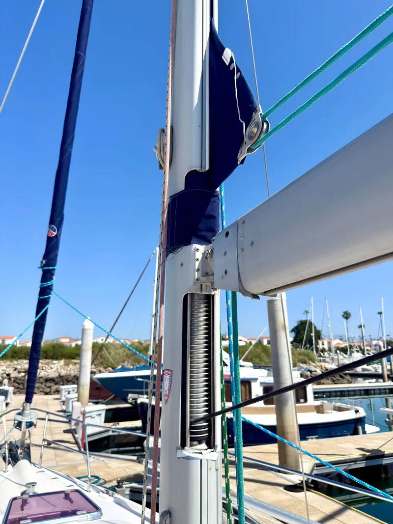 Slide: The Image of Catalina 387 2005 - 23