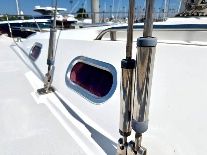 Slide: The Image of Catalina 387 2005 - 25