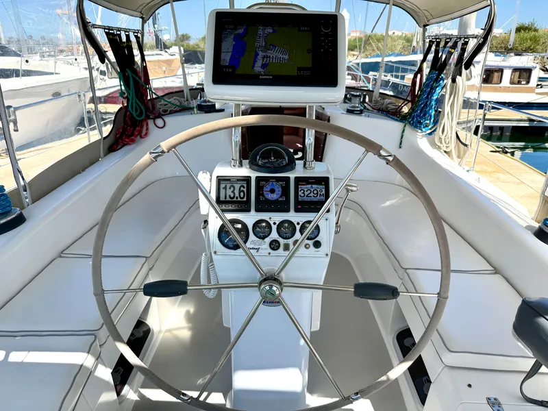 Slide: The Image of Catalina 387 2005 - 30