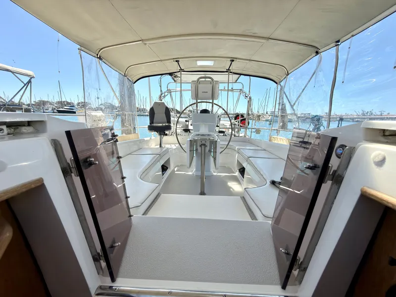 Slide: The Image of Catalina 387 2005 - 42