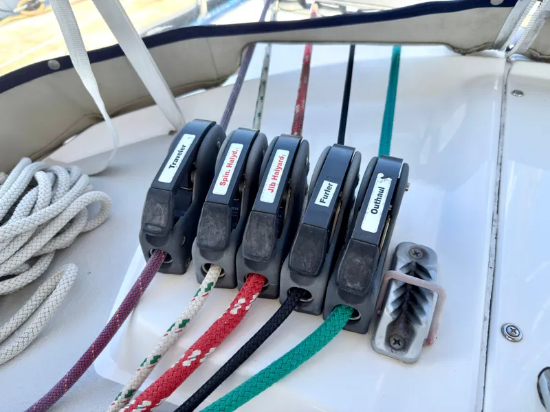 Slide: The Image of Catalina 387 2005 - 52