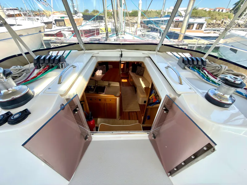 Slide: The Image of Catalina 387 2005 - 54