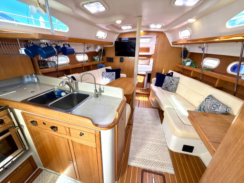 Slide: The Image of Catalina 387 2005 - 60