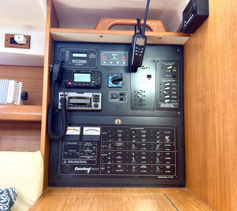 Slide: The Image of Catalina 387 2005 - 75