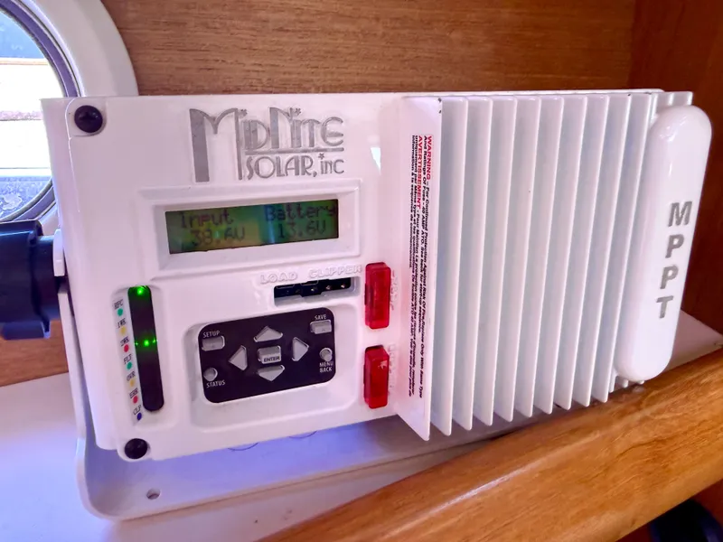 Slide: The Image of Catalina 387 2005 - 80