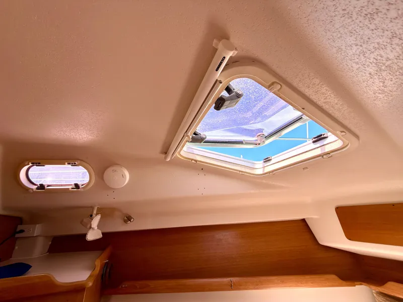 Slide: The Image of Catalina 387 2005 - 89