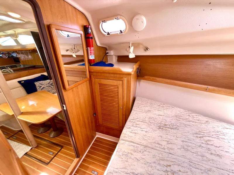 Slide: The Image of Catalina 387 2005 - 90