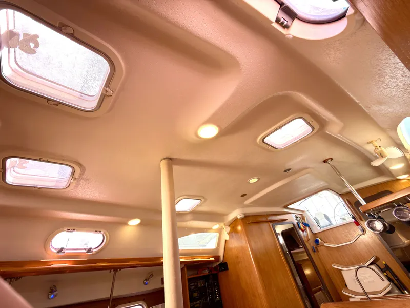 Slide: The Image of Catalina 387 2005 - 93