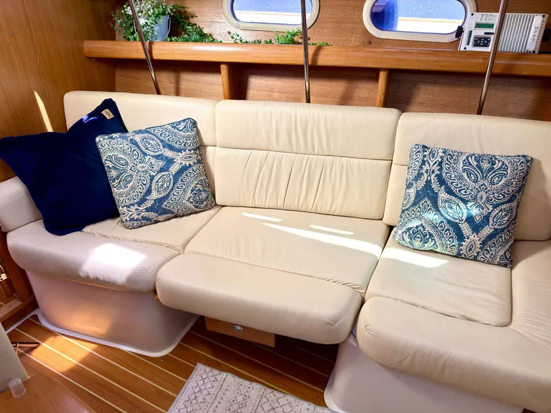 Slide: The Image of Catalina 387 2005 - 95