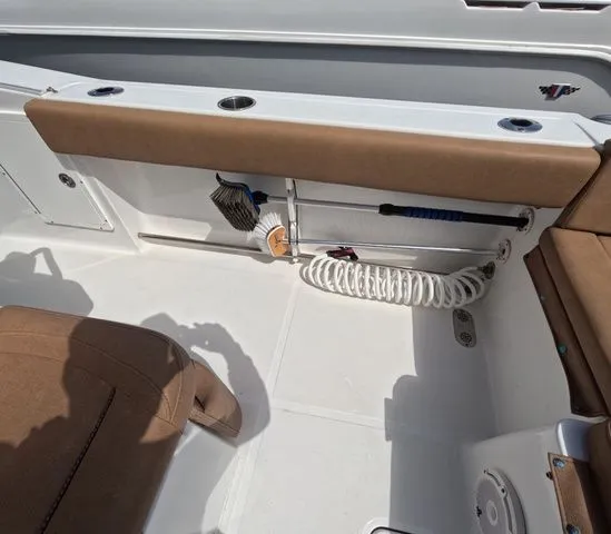 Slide: The Image of Sea Hunt Ultra 275 SE Trailer Included 2021 - 15