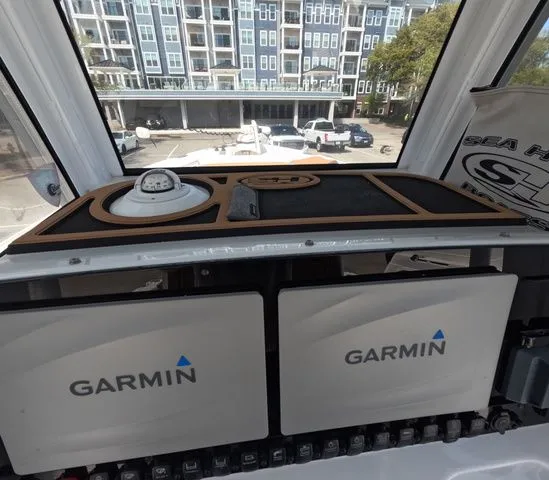 Slide: The Image of Sea Hunt Ultra 275 SE Trailer Included 2021 - 23