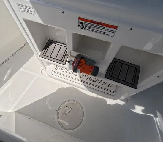 Slide: The Image of Sea Hunt Ultra 275 SE Trailer Included 2021 - 26
