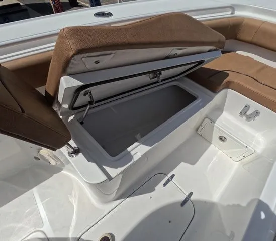 Slide: The Image of Sea Hunt Ultra 275 SE Trailer Included 2021 - 33
