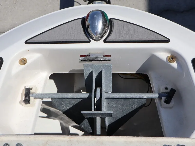 Slide: The Image of Chaparral 21 H2O Sport 2015 - 12