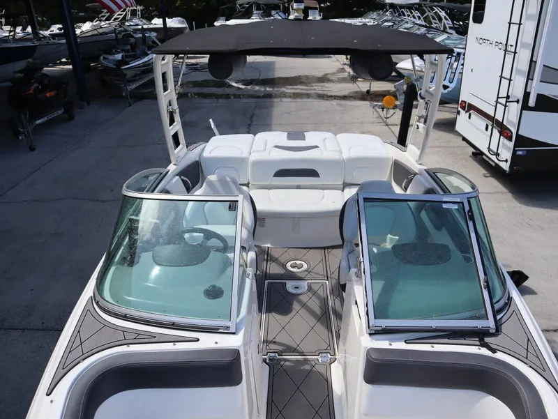 Slide: The Image of Chaparral 21 H2O Sport 2015 - 13