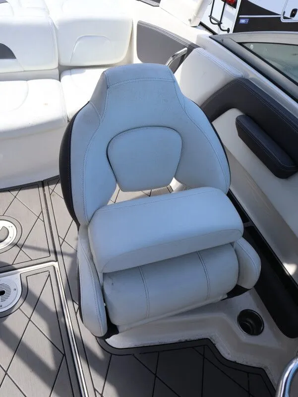 Slide: The Image of Chaparral 21 H2O Sport 2015 - 16