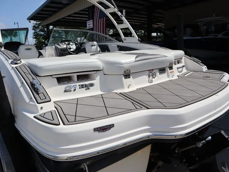 Slide: The Image of Chaparral 21 H2O Sport 2015 - 24