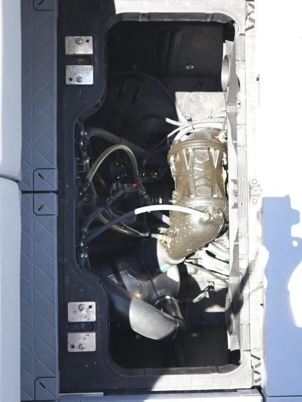 Slide: The Image of Sea-Doo Switch Cruise 18 - 170 HP 2023 - 16