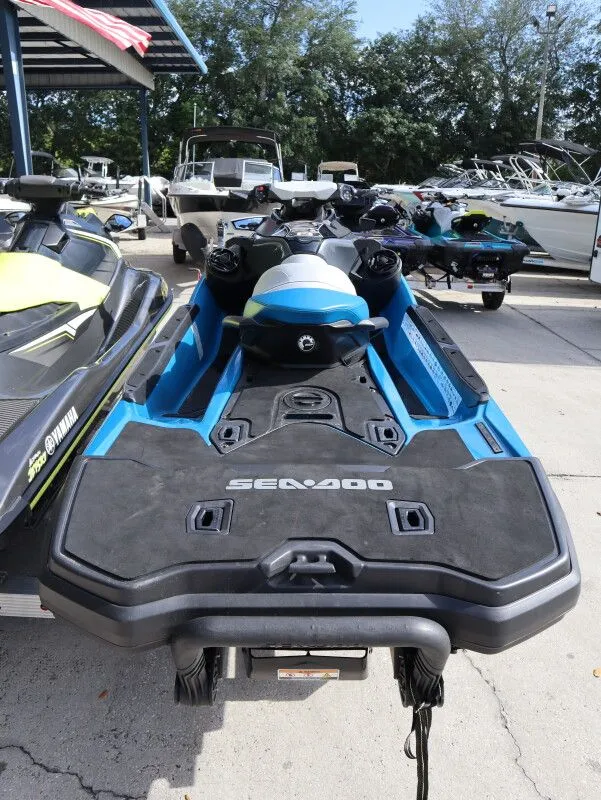 Slide: The Image of Sea-Doo GTX 170 2021 - 7