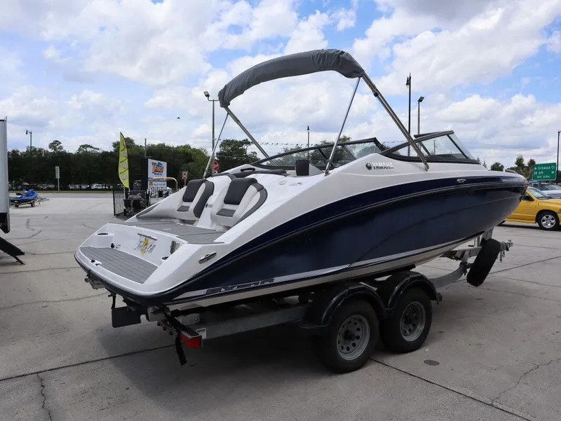 Slide: The Image of Yamaha SX210 2020 - 6