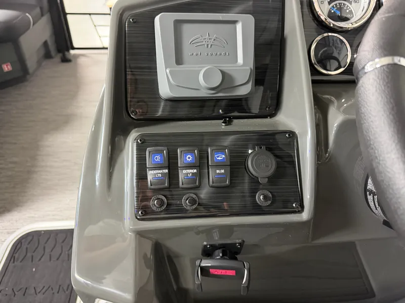 Slide: The Image of Sylvan MIRAGE X3 DLZ BAR 2026 - 16