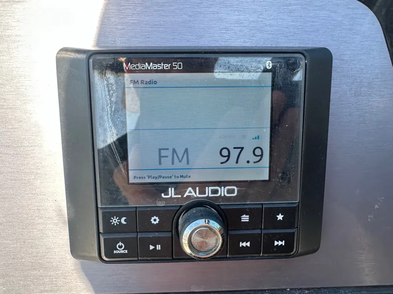 Slide: The Image of MasterCraft NXT24 2022 - 12